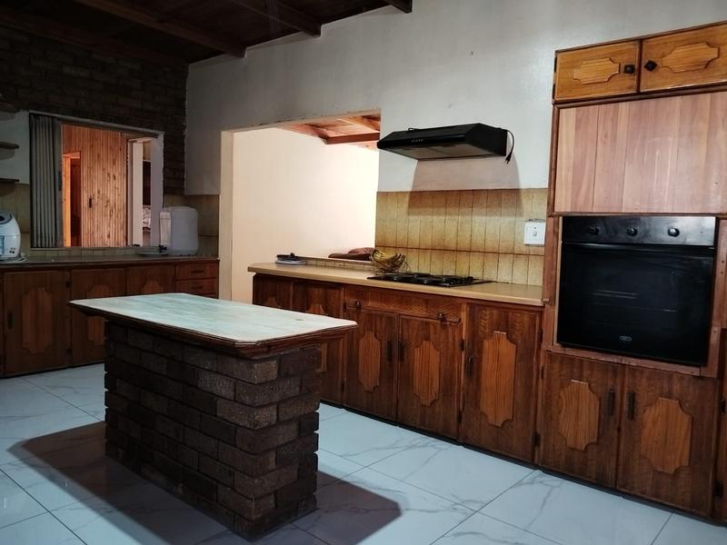 To Let 5 Bedroom Property for Rent in Kuruman Northern Cape